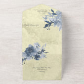 ブルーの花柄が入った、ダメージ加工された淡い黄色の生地にQRコード オールインワン招待状 (外側)