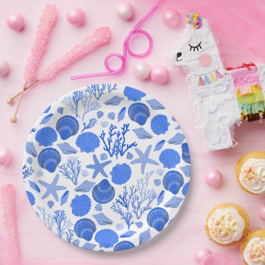 ブルーの貝殻とサンゴの模様のビーチ ペーパープレート (パーティー)