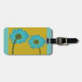 ブルーはっきりしたデイジーアートの背景マスタードイエロー ラゲッジタグ (正面横)