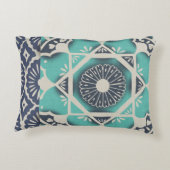 ブルーろうけつ染めタイルII アクセントクッション (裏面)