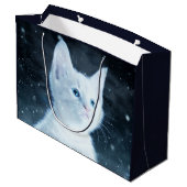 ブルーアイズかわいらしかわいい白い子猫誕生日 ラージペーパーバッグ (裏面アングル)