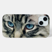 ブルーアイズがクローズアップされたタビー猫 Case-Mate iPhoneケース (裏面 (横))