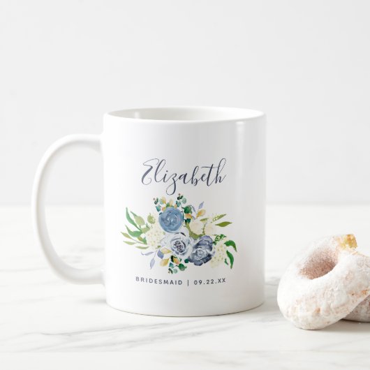ブルーアイボリーの花嫁介添人フラワー ウェディング コーヒーマグカップ (ドーナツ)