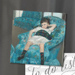 ブルーアームチェア小さな女の子 |メアリー・カッサット マグネット<br><div class="desc">アメリカの印象派アーティスト、メアリー・カサットによるブルーアームチェア(1878)での小さな女の子。オリジナルのアートワークはキャンバスに描かれた油絵である。そのポートレートは、明るい青い椅子に座って歩いている若い女の子を描いている。デザインツールを使用してイメージのカスタム文字を追加したり、イメージをカスタマイズする。</div>