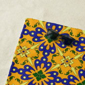 ブルーイエローオレンジタラベーラタイルパターン ビーチタオル (インサイチュ)