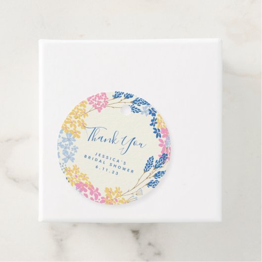ブルーイエローフラワーリースカスタムブライダルシャワー フェイバータグ (インサイチュ)
