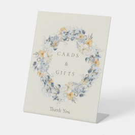 ブルーイエローフローラリースウェディングカードとギフト 台座サイン