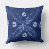 ブルーインディゴ絞り染め絞りフラワー装飾用クッション クッション (裏面)