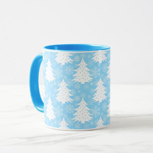 ブルーウィンタークリスマスツリーのスノーフレークのパターン マグカップ (正面左)