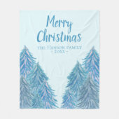 ブルーウィンターフォレストツリーウォーターカラークリスマス フリースブランケット (正面)