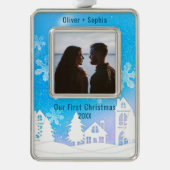 ブルーウィンターワンダーランド雪の家の写真 シルバープレートフレームオーナメント (正面)