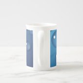 ブルーウォータードロップテクスチャ ボーンチャイナマグカップ (裏面)