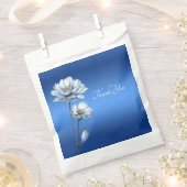 ブルーウォーター色の花好みバッグ フェイバーバッグ (クリップ留めされた状態)