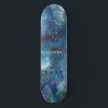 ブルーウォーター銀河系宇宙星名 スケートボード<br><div class="desc">ブルーウォーターの色の銀河系スターズ宇宙スケートボードは、青、紫、ティール(緑がかった色)と黒の渦巻き水色効果とプラスあなたの名前でこの世界から。</div>
