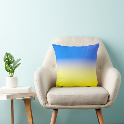 ブルーウクライナインスパイア平和アンチ戦争 クッション (椅子)