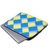 ブルーウクライナインスパイア平和アンチ戦争 ラップトップスリーブ (正面下部)