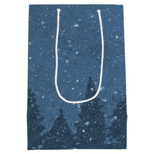 ブルーエレガントウィンタースノーツリーズホリデー ミディアムペーパーバッグ (裏面)