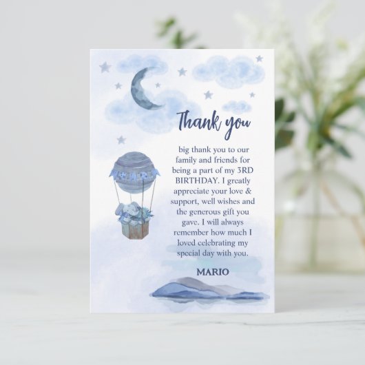 ブルーエレファントバルーンかわいい誕生日の少年 サンキューカード (スタンド正面)