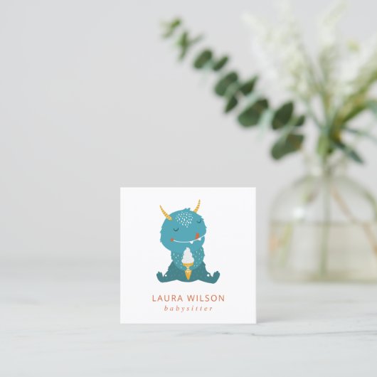 ブルーオクレかわいいサンディの小さなモスターアイスクリームナニー スクエア名刺 (スタンド正面)