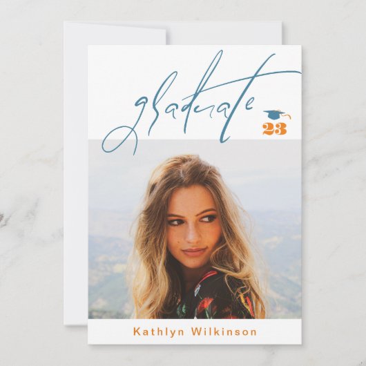 ブルーオモダンレンジスクリプトミニマリスト写真GRAD 招待状 (正面)