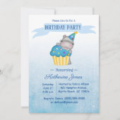 ブルーカップケーキ入りのキッズキュートなヒッポ誕生日 招待状 (正面)