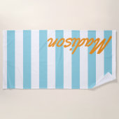 ブルーカバナストライプレトロモノグラム ビーチタオル (正面)