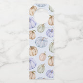 ブルーカボチャ赤ちゃんシャワーポップ・アートのit ボトルネックタグ (裏面)