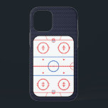 ブルーカーボンファイバースタイルiPh上のホッケーリンク図 iPhone 12 Mini ケース<br><div class="desc">スポーティ素晴らしなカスタムカスタマイズホッケーリンク図のデザインはカスタム、青い炭素繊維スタイルギフトにも、あなたのように作ることができるユニーク。</div>