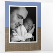 ブルーキツネBurlap、5フォトコラージュベビー誕生 三つ折り案内状 (内部最初)