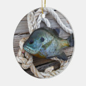 ブルーギルの魚を波止場とロープに セラミックオーナメント (左)