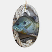 ブルーギルの魚を波止場とロープに セラミックオーナメント (左)