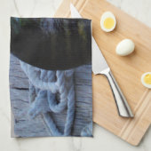 ブルーギルアットサンセットレイクの矢印 キッチンタオル (四つ折り)