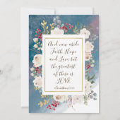 ブルークリスチャンの上の白いバラの赤い結婚果実 招待状 (裏面)