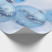 ブルークリスマスボールススノーフレークスホリデー ラッピングペーパー (角)