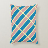ブルークリームとピンク アクセントクッション (正面(垂直))