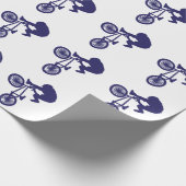 ブルークールBMXバイクもしくは自転車に乗る人 ラッピングペーパー (角)