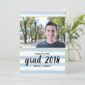 ブルーグモダンラストライプのード卒業招待状 招待状 (スタンド正面)