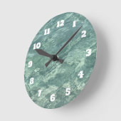 ブルーグリーンウォーターティール(緑がかった色)抽象芸術ビーチ沿岸 ラウンド壁時計 (傾斜)