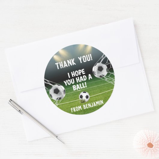 ブルーグリーンサッカースタジアムスポーツテーマ誕生日 ラウンドシール (封筒)