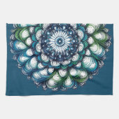 ブルーグリーンメダリオン – 抽象芸術 キッチンタオル (横)