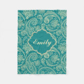 ブルーグリーン&ベージュクレメヴィンテージペイズリーモノグラム フリースブランケット (正面)