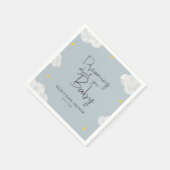 ブルーグレーの水の色の雲の少年の赤ちゃんシャワー スタンダードカクテルナプキン (角)