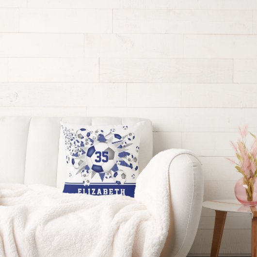 ブルーグレースポーツ女子の名前サッカーボール クッション (ソファ)