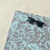 ブルーグレーヴィンテージフローラルパターンモノグラムビーチT ビーチタオル (インサイチュ)