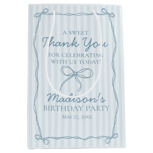 ブルーコケットボーパステルストライプの誕生日フリット ミディアムペーパーバッグ (正面)