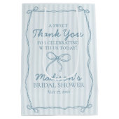 ブルーコケットボーパステルブライダルシャワーフリット ミディアムペーパーバッグ (裏面)