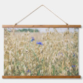 ブルーコーンフラワーの夏の小麦畑 吊り下げ型タペストリー (正面2)