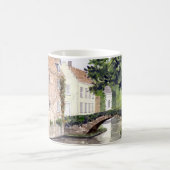 ブルージュ·ウォーターカ絵画ラーズバイ·ファリダ·グリーンフィールド コーヒーマグカップ (中央)