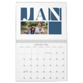 ブルージョイタイポグラフィファミリーフォトコラージュクリスマス カレンダー (1月 2026)