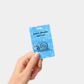 ブルースのミックスパターン（の模様が）ある上の漫画カタツムリの青いシェル バッジ (手持ち)